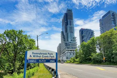 10 Inn On The Park Drive 212, Toronto C13, On M3c 0p9