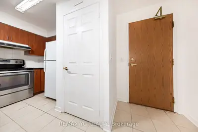 5500 Yonge Street 2410, Toronto C07, On M2n 7l1