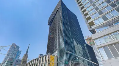 60 Shuter Street 2602, Toronto C08, On M5b 0b7