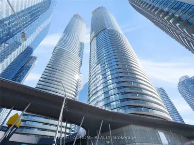 12 York Street 5510, Toronto C01, On M5j 2z2