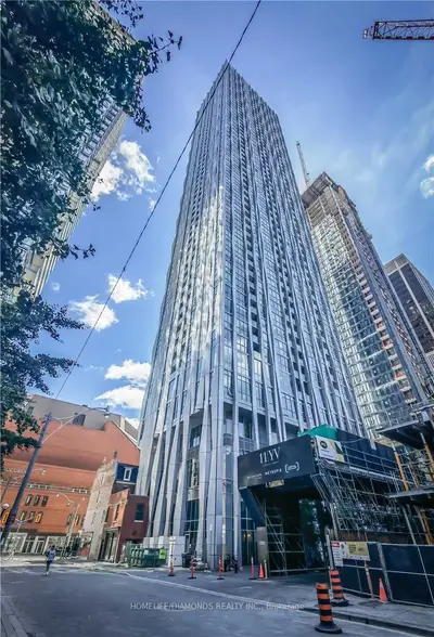 1 Yorkville Avenue 3302, Toronto C02, On M4w 1l1