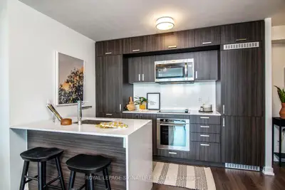 18 Erskine Avenue 3407, Toronto C10, On M4p 0c9
