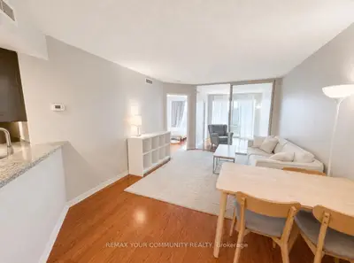 1001 Bay Street 3201, Toronto C01, On M5s 3a6