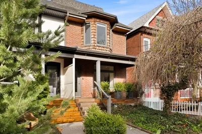 267 Christie Street, Toronto C02, On M6g 3b9