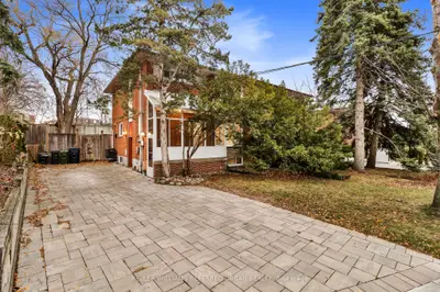 25 Carscadden Drive Lower, Toronto C07, On M2r 2a6