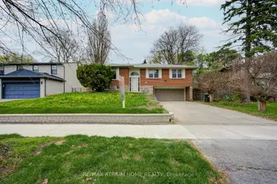 145 Fenn Avenue, Toronto C12, On M2p 1x8