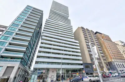 200 Bloor Street W 1601, Toronto C02, On M5s 0b1
