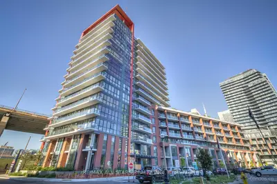 50 Bruyeres Mews 1503, Toronto C01, On M5g 0g8