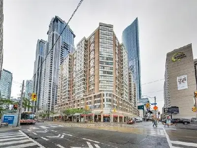 44 Gerrard Street W 602, Toronto C01, On M5g 2k2