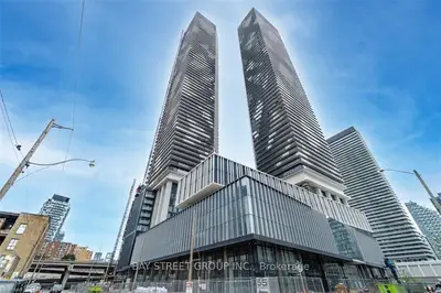 55 Cooper Street 2215, Toronto C08, On M5e 0g1