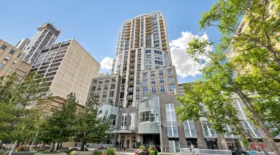 10 Bellair Street 802, Toronto C02, On M5r 3t8