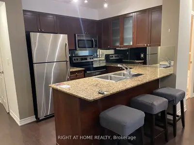 761 Bay Street 807, Toronto C01, On M5g 2r2