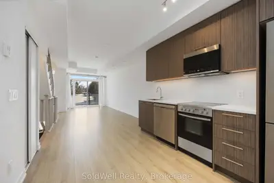 266 Finch Avenue E 14, Toronto C14, On M2n 0l3