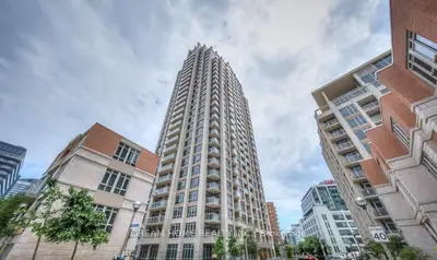 21 Grand Magazine Street 420, Toronto C01, On M5v 1b5