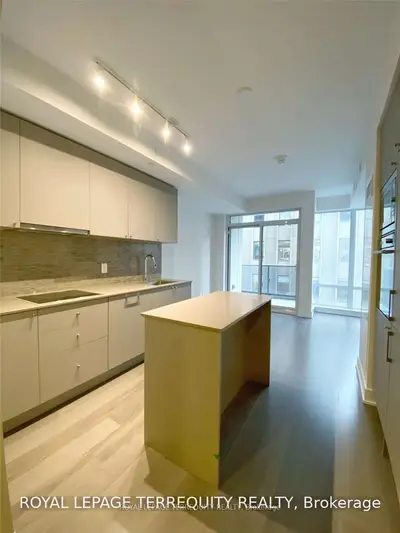 88 Cumberland Street 1705, Toronto C02, On M5r 1a3