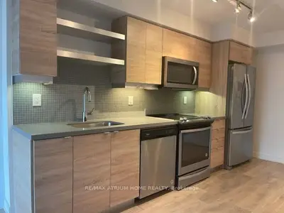 525 Adelaide Street W 1226, Toronto C01, On M5v 0n7
