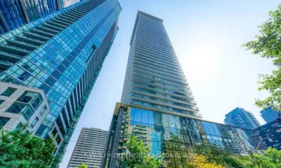 33 Charles Street E 2301, Toronto C08, On M4y 0a2