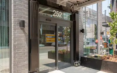 252 Church Street 5511, Toronto, On M5b 0e6