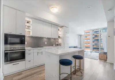 32 Davenport Road 706, Toronto C02, On M5r 0b5
