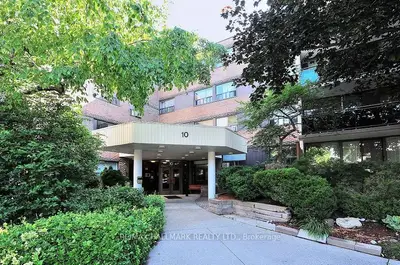 10 Sunrise Avenue 212, Toronto C13, On M4a 2r1