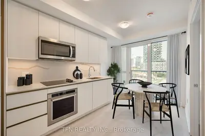 15 Richardson Street 612, Toronto C08, On M5a 0y5