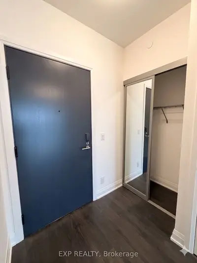 65 Broadway Avenue 3305, Toronto C10, On M4p 1t9