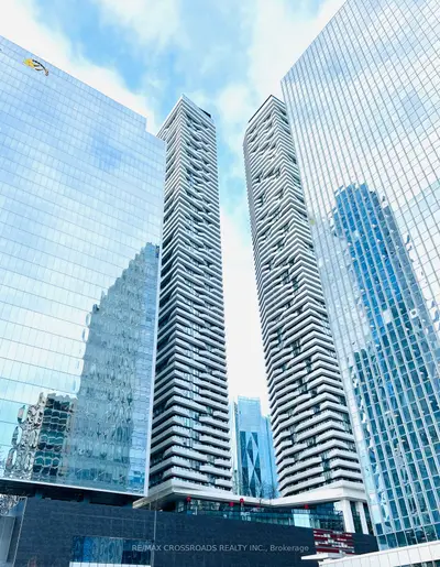 88 Harbour Street 2706, Toronto C01, On M5j 0c3