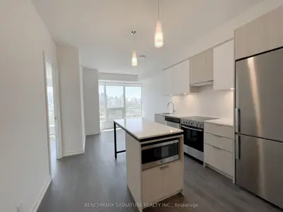 203 College Street 809, Toronto C01, On M5t 0c8