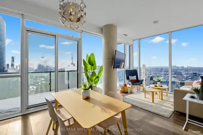 15 Grenville Street Ph03, Toronto C01, On M4y 0b9