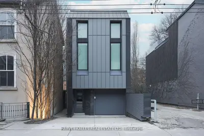 41 Berryman Street, Toronto C02, On M5r 1m7