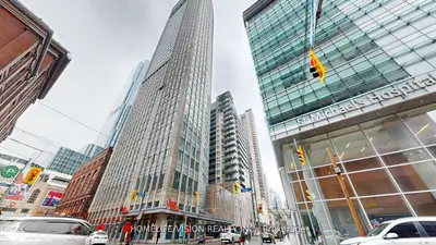 210 Victoria Street 3311, Toronto C08, On M5b 2r3