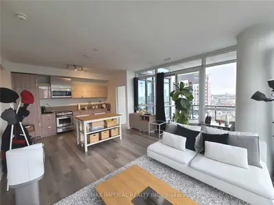 290 Adelaide Street W 3605, Toronto C01, On M5v 1p6