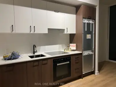 5 Quarrington Lane 2310, Toronto C13, On M3c 0s5