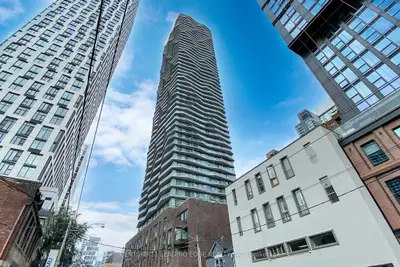 100 Dalhousie Street 4102, Toronto C08, On M5b 0c7