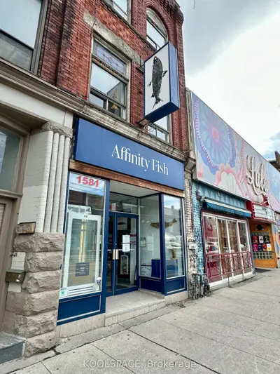 1581 Dundas Street W, Toronto C01, On M6k 1t9