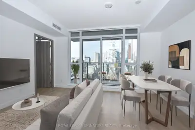 38 Widmer Street 2501, Toronto C01, On M5v 0p7