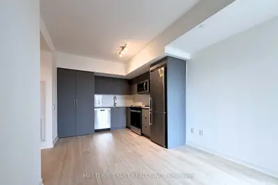 500 Wilson Avenue 629, Toronto C06, On M3h 0e5