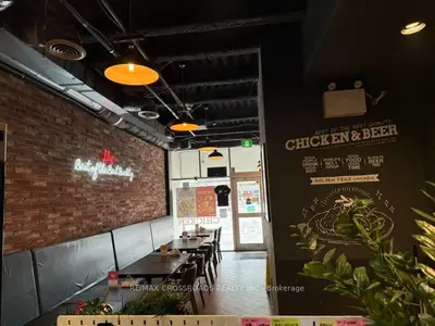 652 Spadina Avenue 101, Toronto, On M5s 2h7