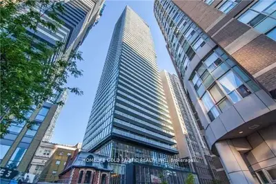 15 Grenville Street 803, Toronto C01, On M4y 1a1