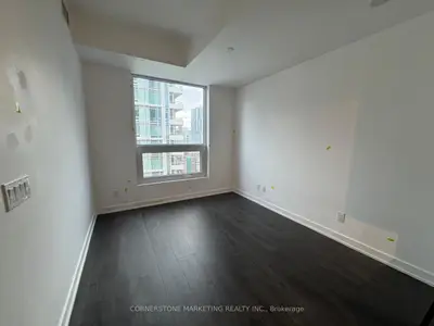 100 Queen Street E 2710, Toronto C08, On M5c 0b5