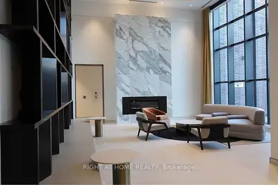 130 River Street 1606, Toronto C08, On M5a 0r8