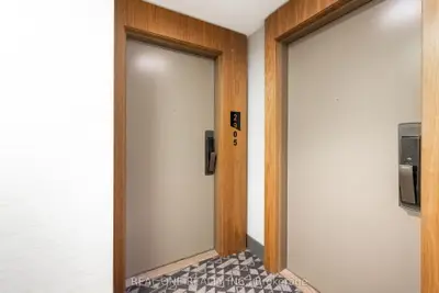 10 York Street 2905, Toronto C01, On M5j 0e1