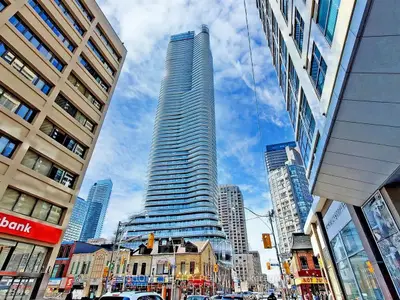 11 Wellesley Street W 2710, Toronto C01, On M4y 1e8
