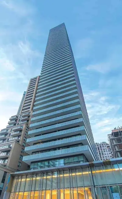 50 Charles Street E 4012, Toronto C08, On M4y 0c3