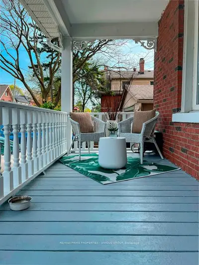 11 Freeman Street, Toronto, On M1n 2b7