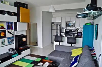 150 East Liberty Street 1803, Toronto C01, On M6k 3r5