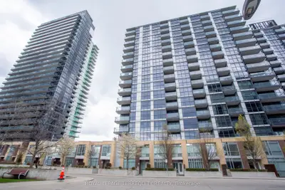 19 Singer Court 221, Toronto C15, On M2k 0b2