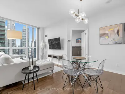 16 Yonge Street 3101, Toronto C01, On M5e 2a3