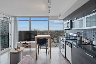 36 Lisgar Street 1722e, Toronto C01, On M6j 0c7