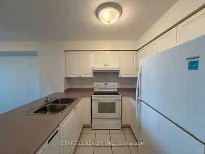 8 Hillcrest Avenue 1518, Toronto C14, On M2n 6y6